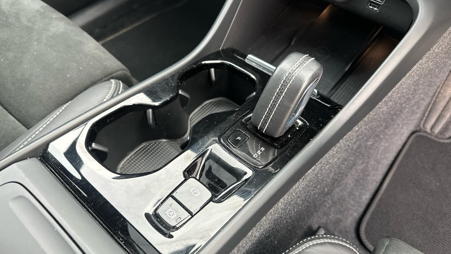 Used Volvo XC40 2022 for sale - 76337817: Photo 35