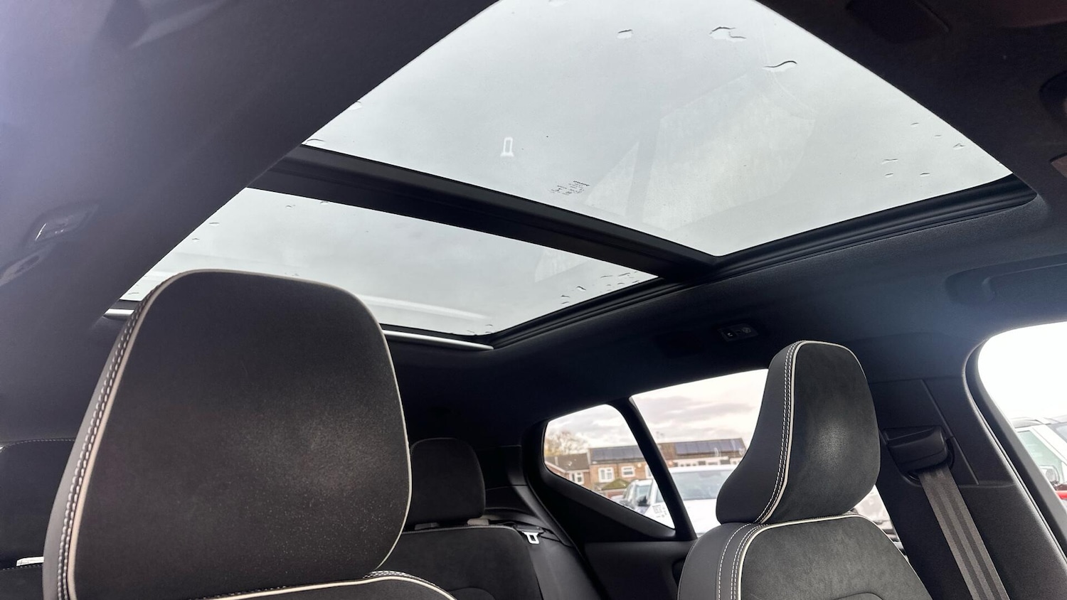 Used Volvo XC40 2022 for sale - 76337817: Photo 41