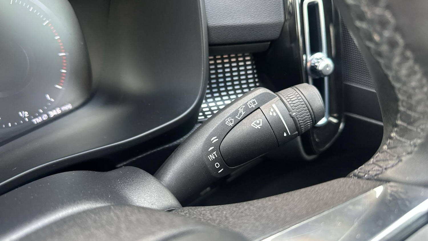 Used Volvo XC40 2021 for sale - 76337032: Photo 31