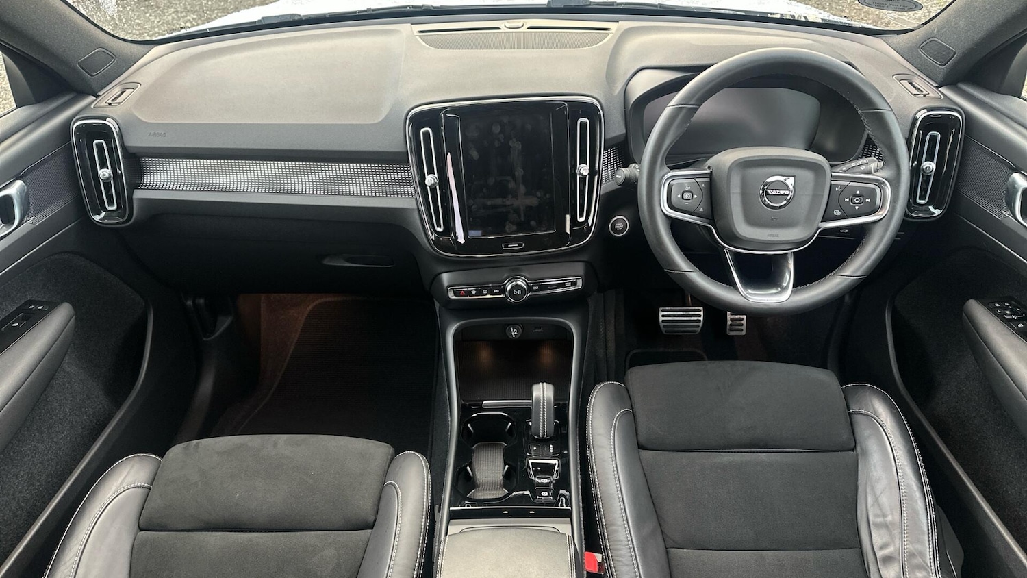 Used Volvo XC40 2021 for sale - 76337032: Photo 5