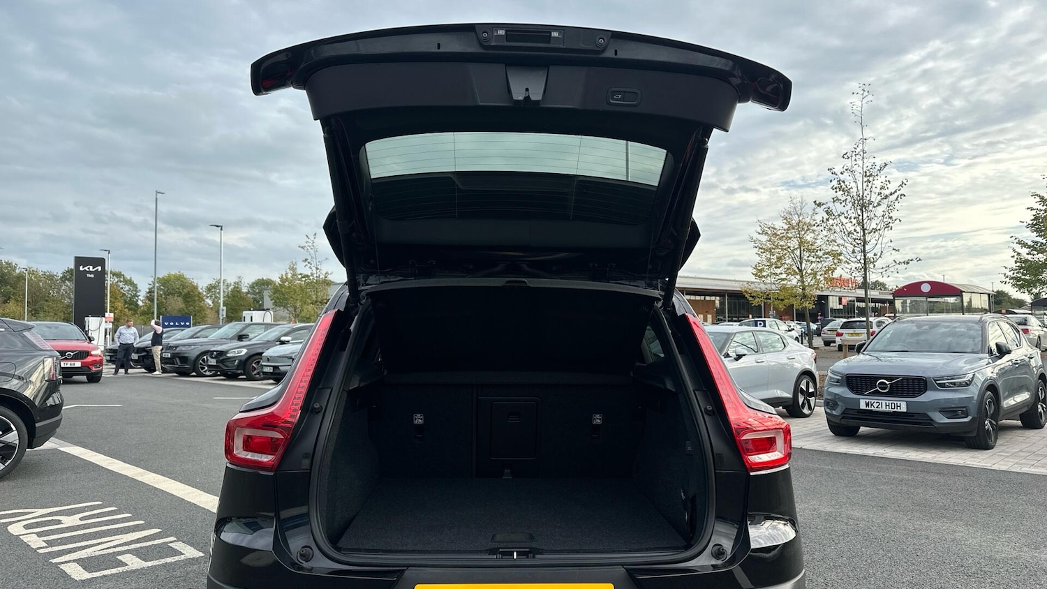 Used Volvo XC40 2021 for sale - 76337048: Photo 13