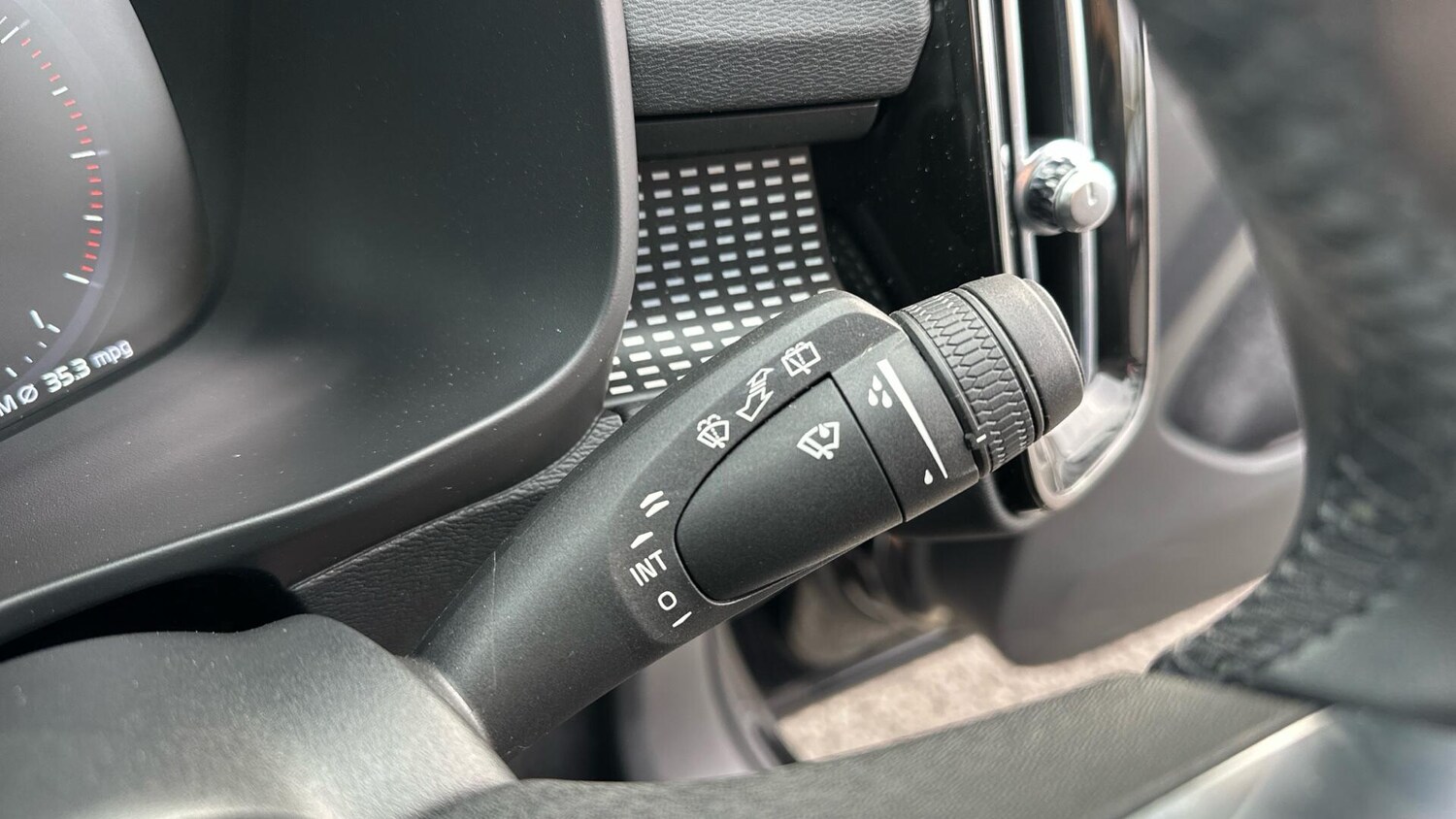 Used Volvo XC40 2021 for sale - 76337048: Photo 33