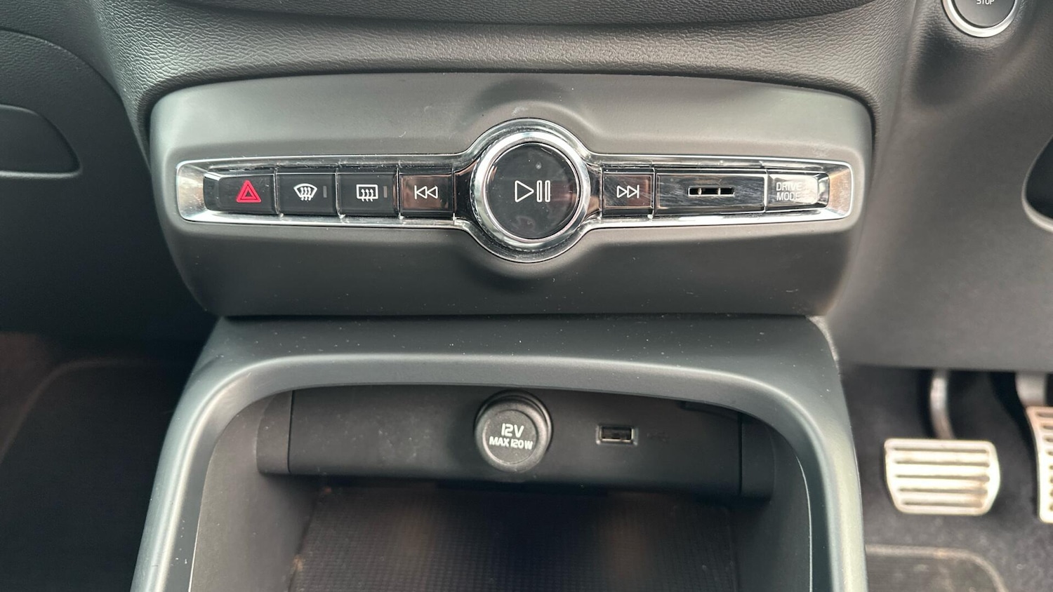 Used Volvo XC40 2021 for sale - 76337048: Photo 36