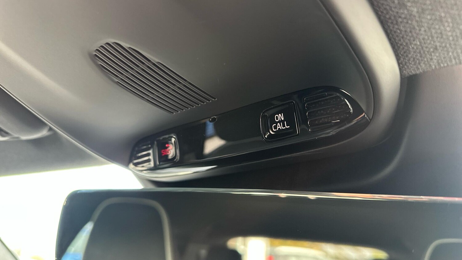 Used Volvo XC40 2021 for sale - 76337048: Photo 39