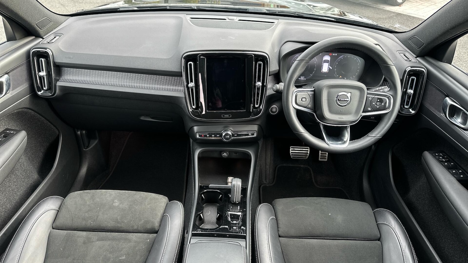 Used Volvo XC40 2021 for sale - 76337048: Photo 5
