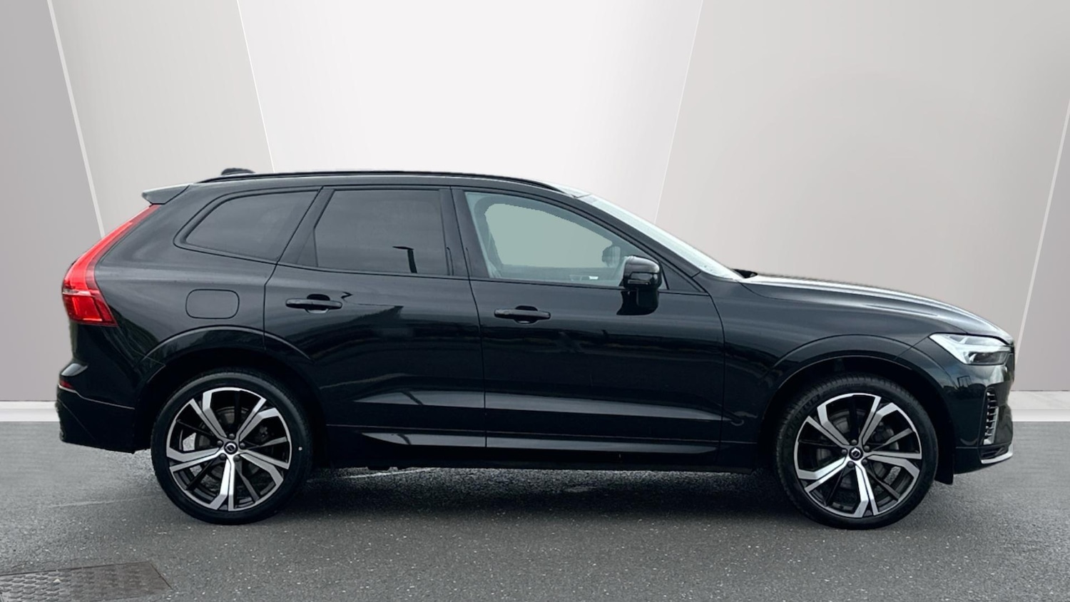 Used Volvo XC60 2021 for sale - 76336791: Photo 3