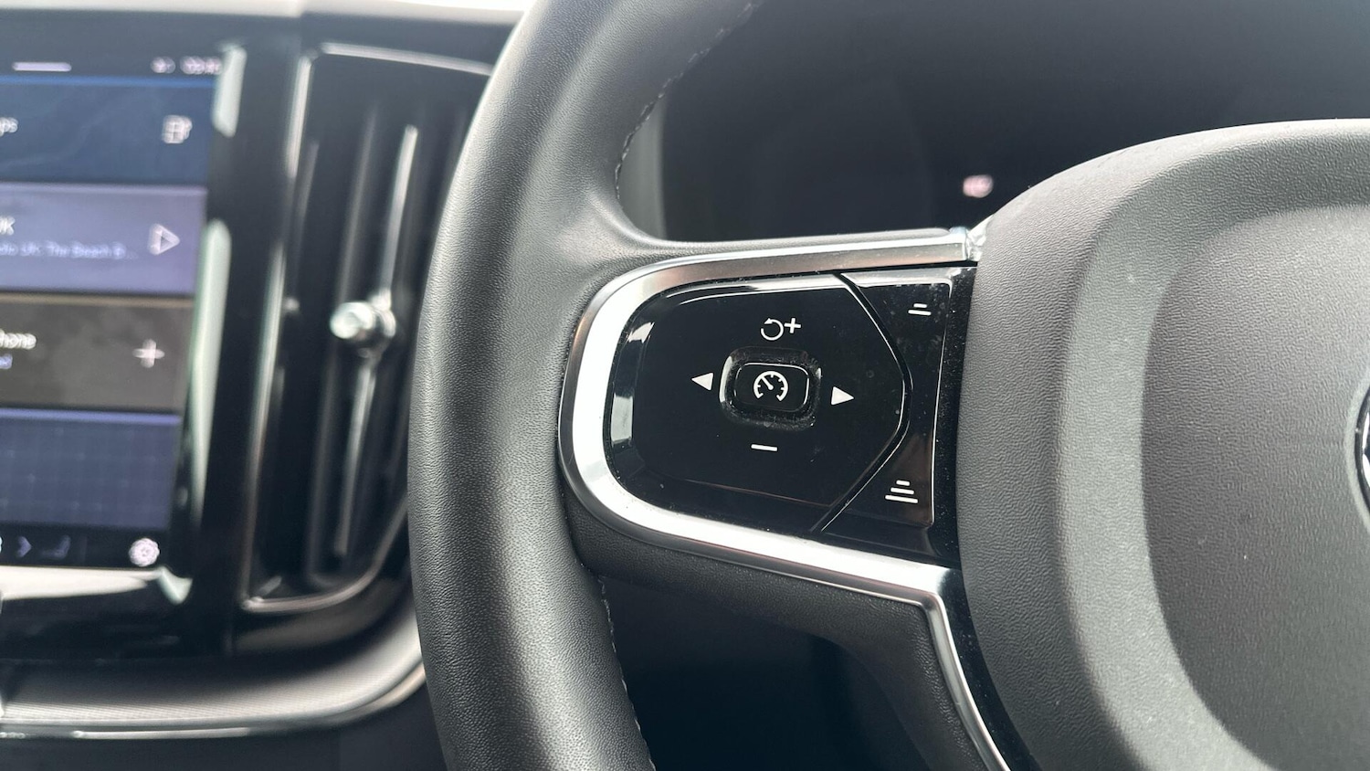 Used Volvo XC60 2021 for sale - 76336791: Photo 34