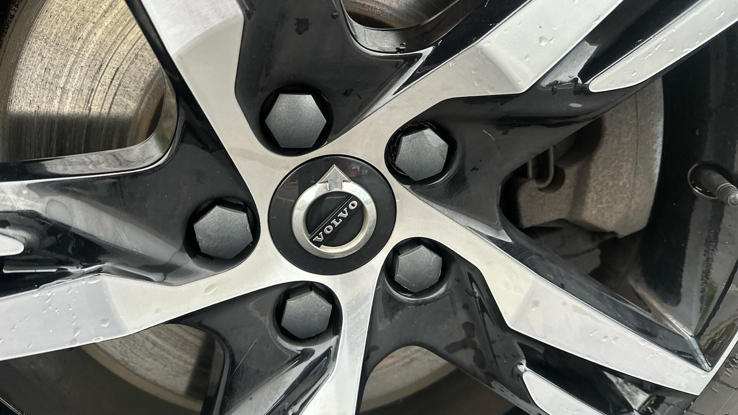 Used Volvo XC60 2021 for sale - 76336640: Photo 15
