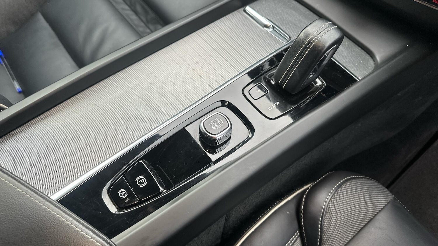 Used Volvo XC60 2021 for sale - 76336640: Photo 34