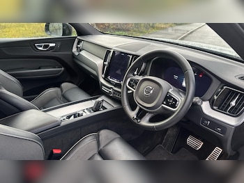 Used Volvo XC60 2021 for sale - 76336640: Photo