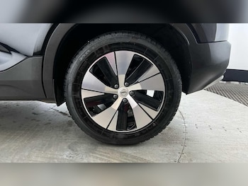 Used Volvo XC40 2023 for sale - 78586611: Photo