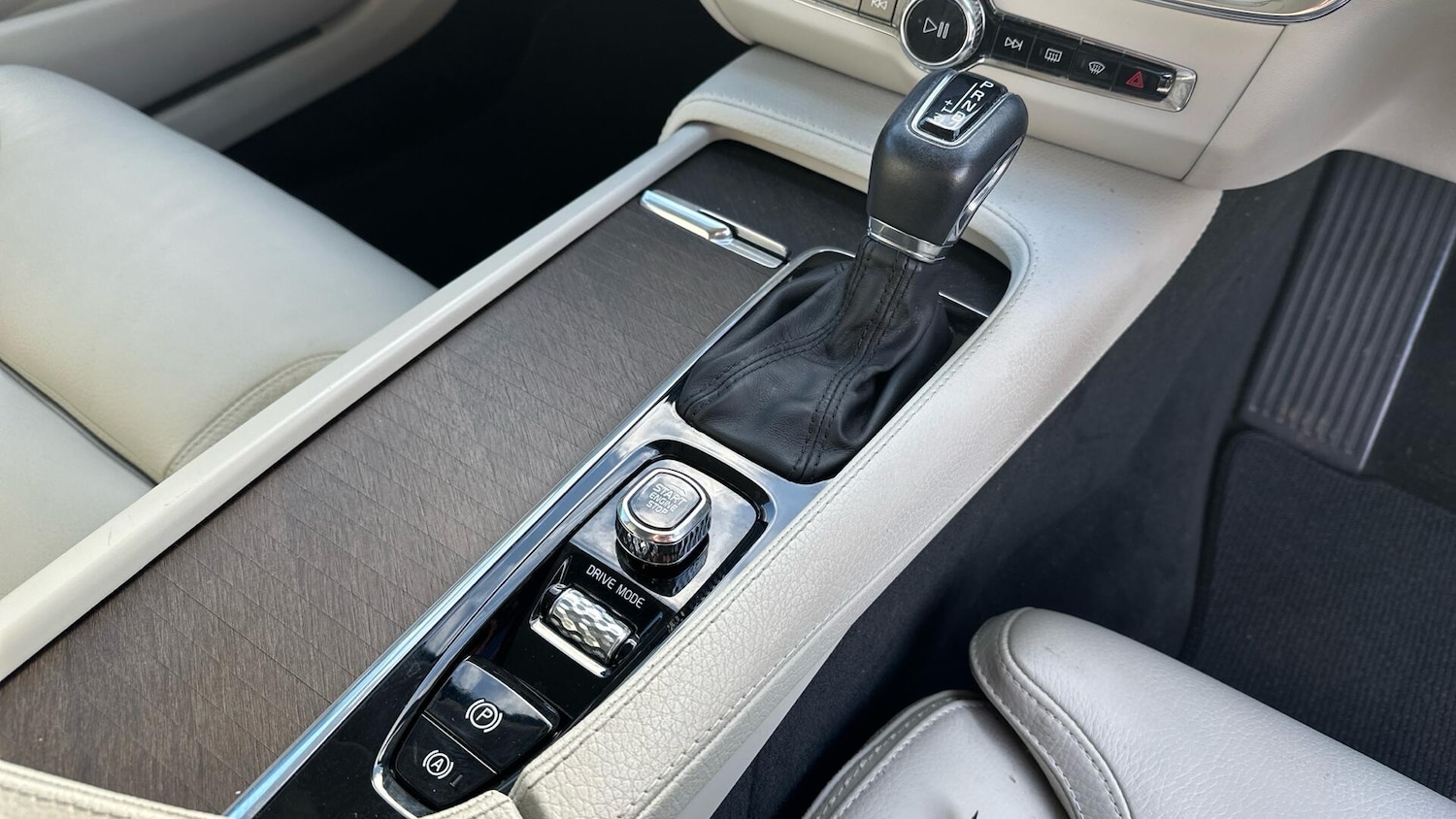 Used Volvo V90 Cross Country 2020 for sale - 77074944: Photo 37