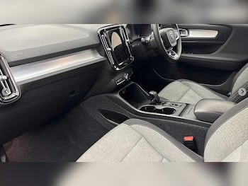 Used Volvo XC40 2023 for sale - 79766577: Photo