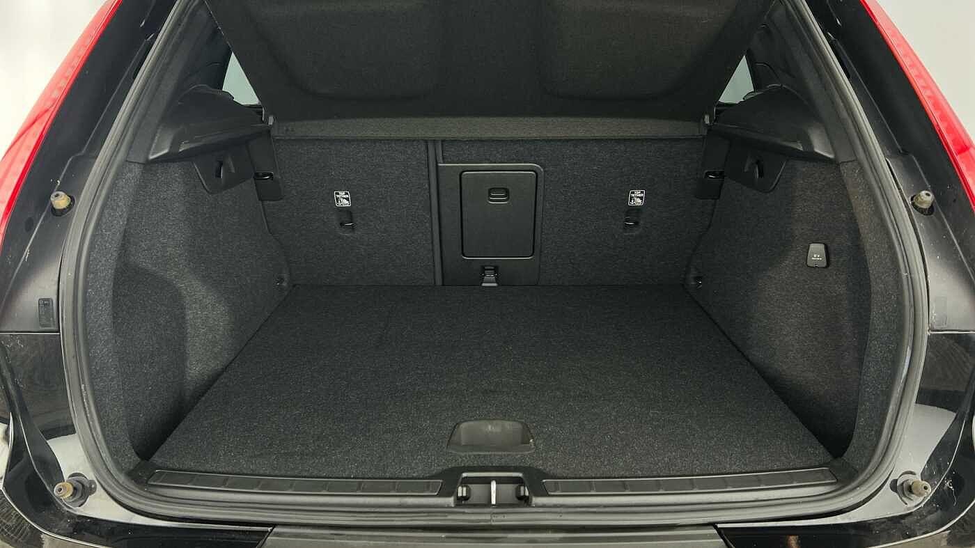 Used Volvo XC40 2021 for sale - 76700820: Photo 5