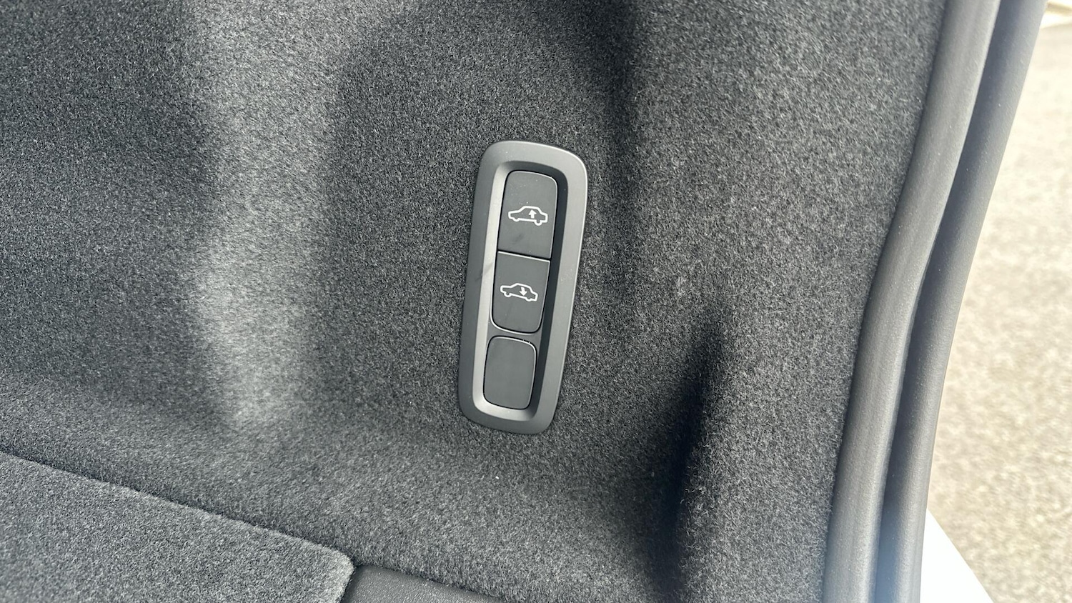 Used Volvo XC60 2025 for sale - 76336647: Photo 23