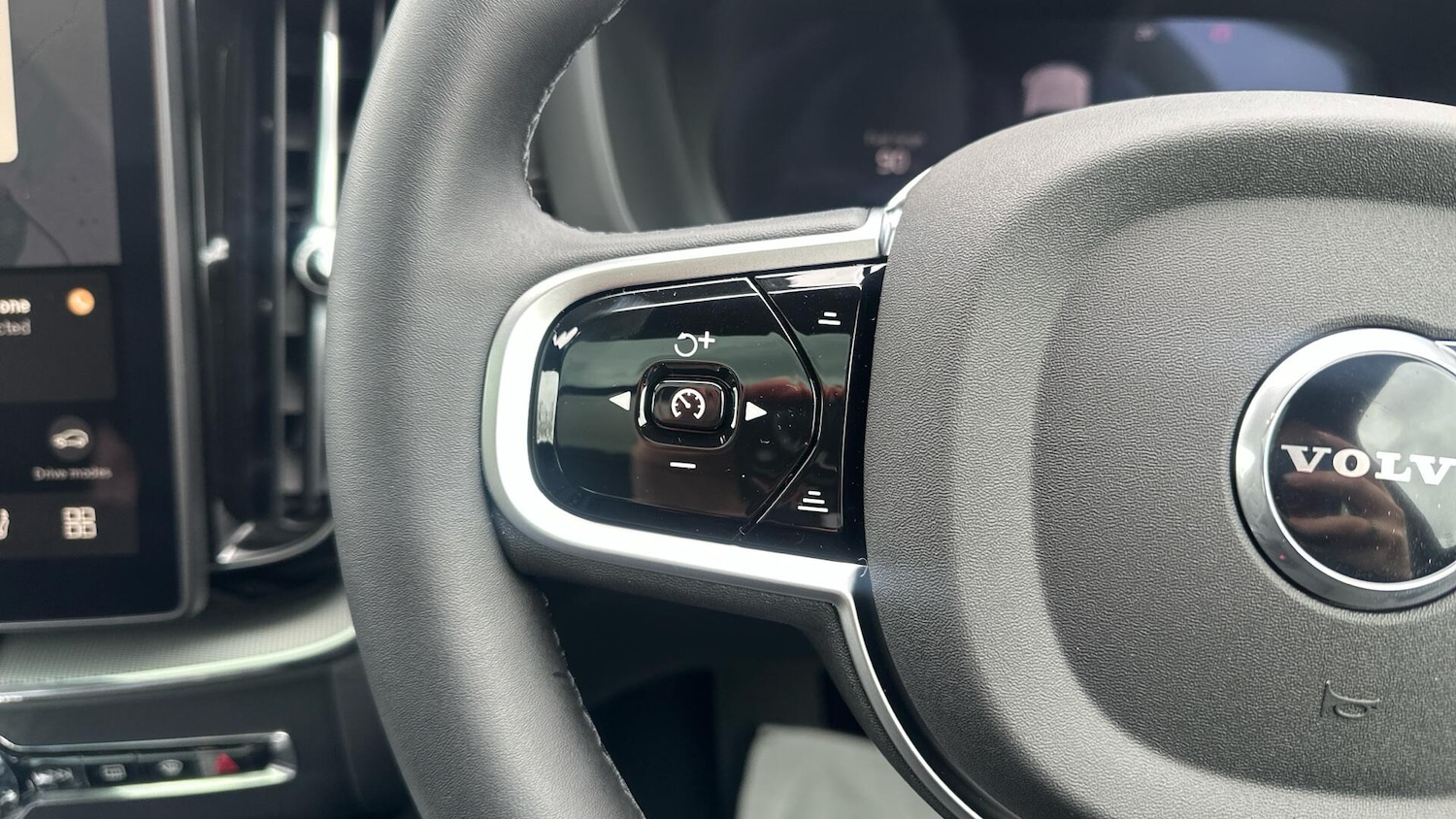 Used Volvo XC60 2025 for sale - 76336647: Photo 35