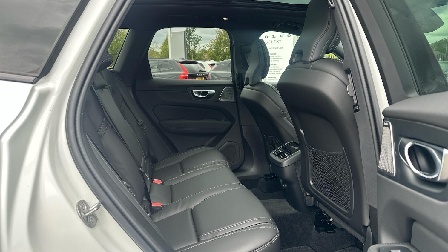 Used Volvo XC60 2025 for sale - 76336647: Photo 6