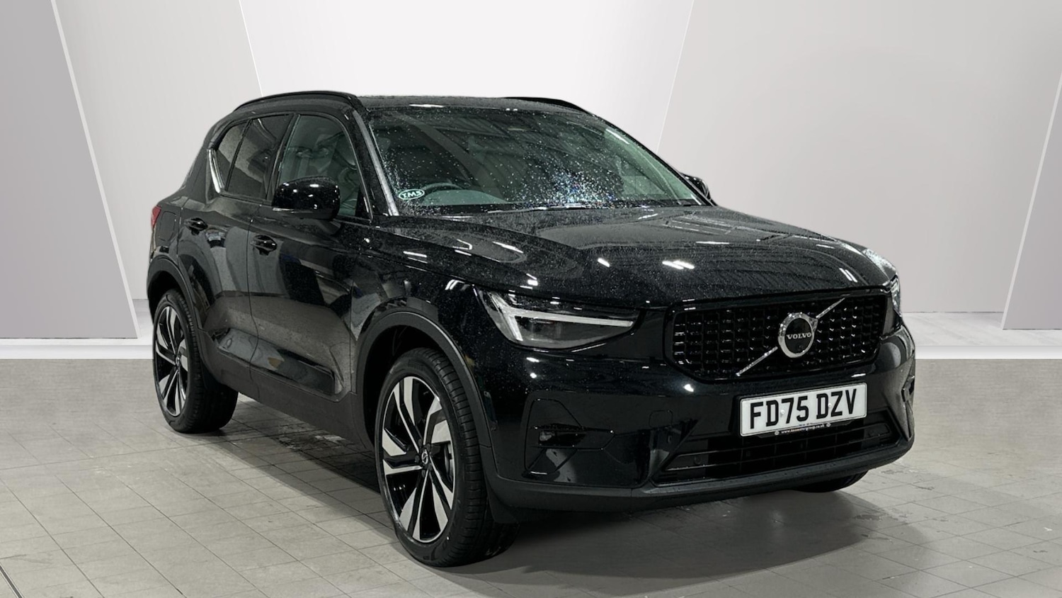 Used Volvo XC40 2025 for sale - 76964539: Photo 1