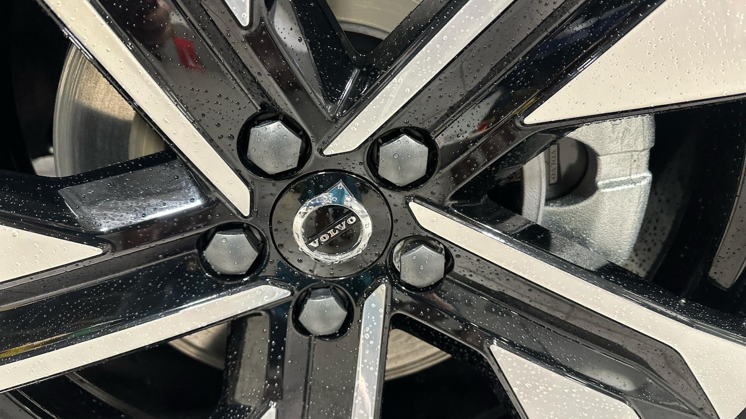 Used Volvo XC40 2025 for sale - 76964539: Photo 15