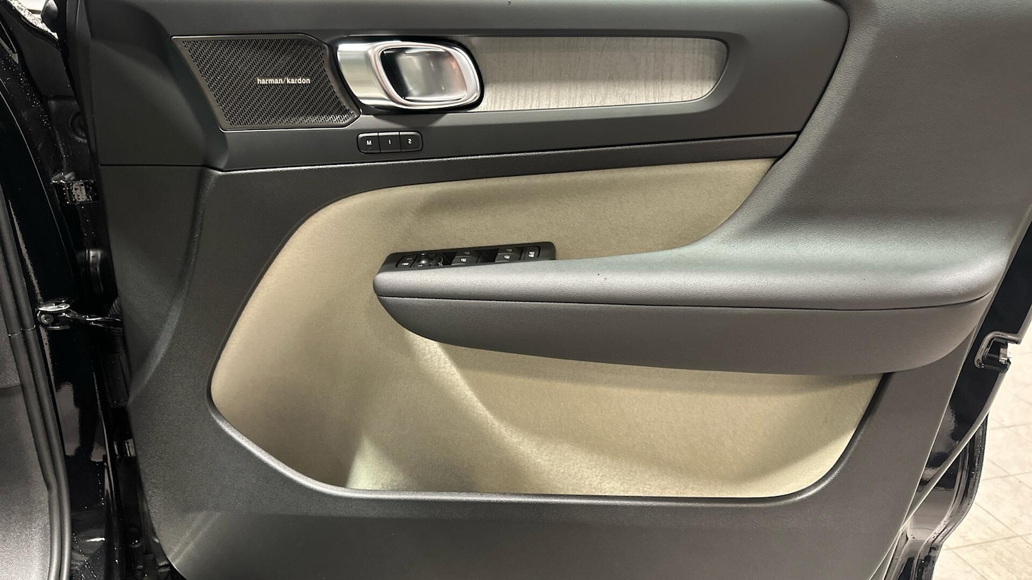 Used Volvo XC40 2025 for sale - 76964539: Photo 29