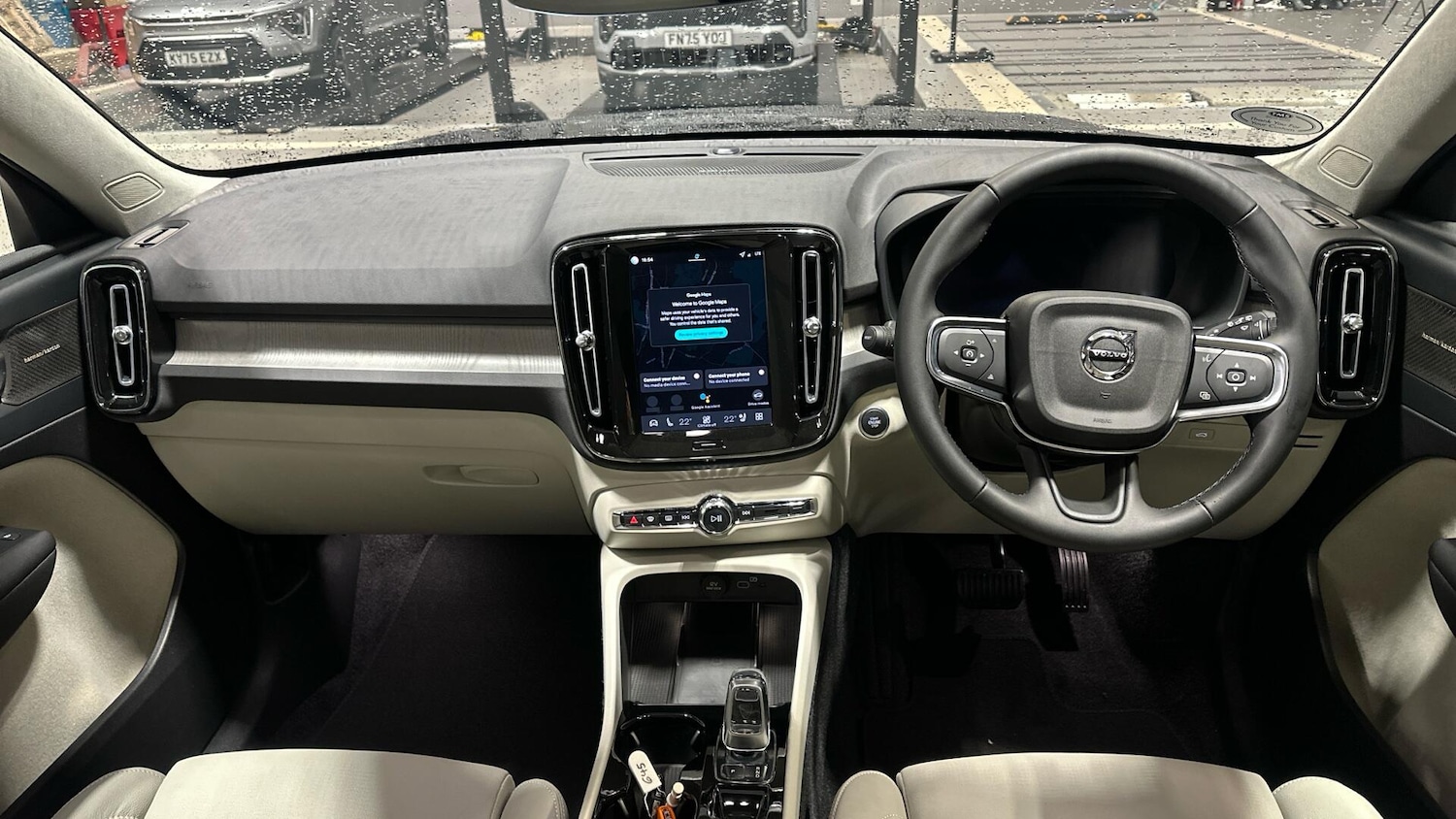 Used Volvo XC40 2025 for sale - 76964539: Photo 5