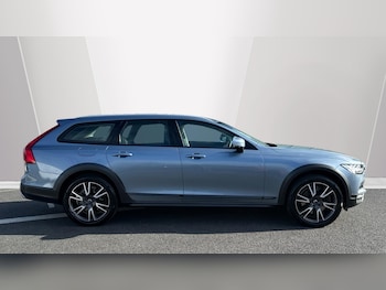 Used Volvo V90 2020 for sale - 76781316: Photo