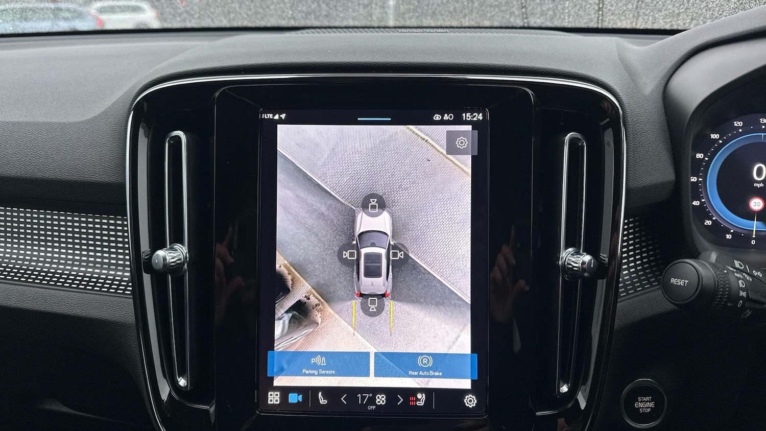 Used Volvo XC40 for sale - 77550041: Photo 19