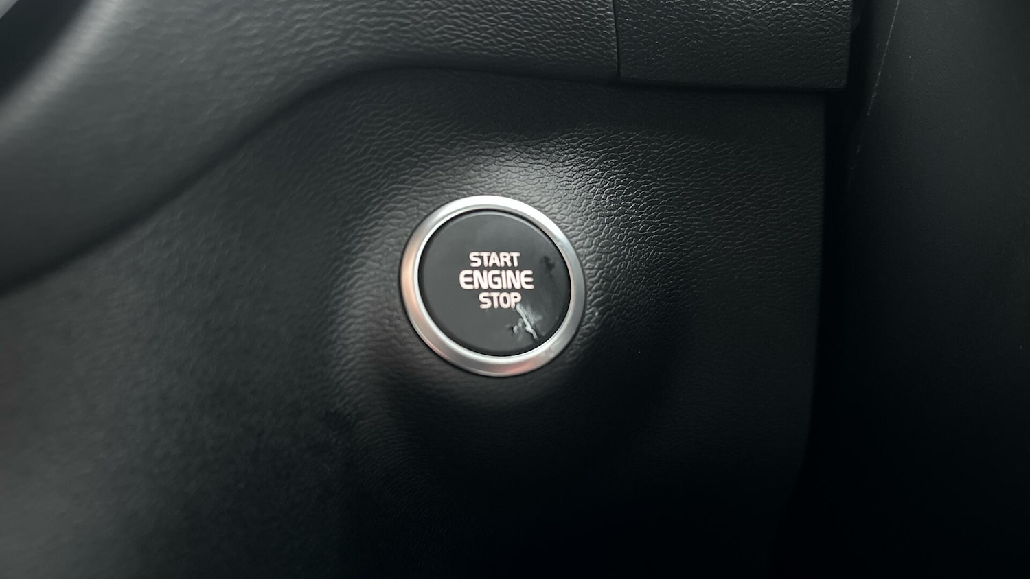 Used Volvo XC40 for sale - 77550041: Photo 26