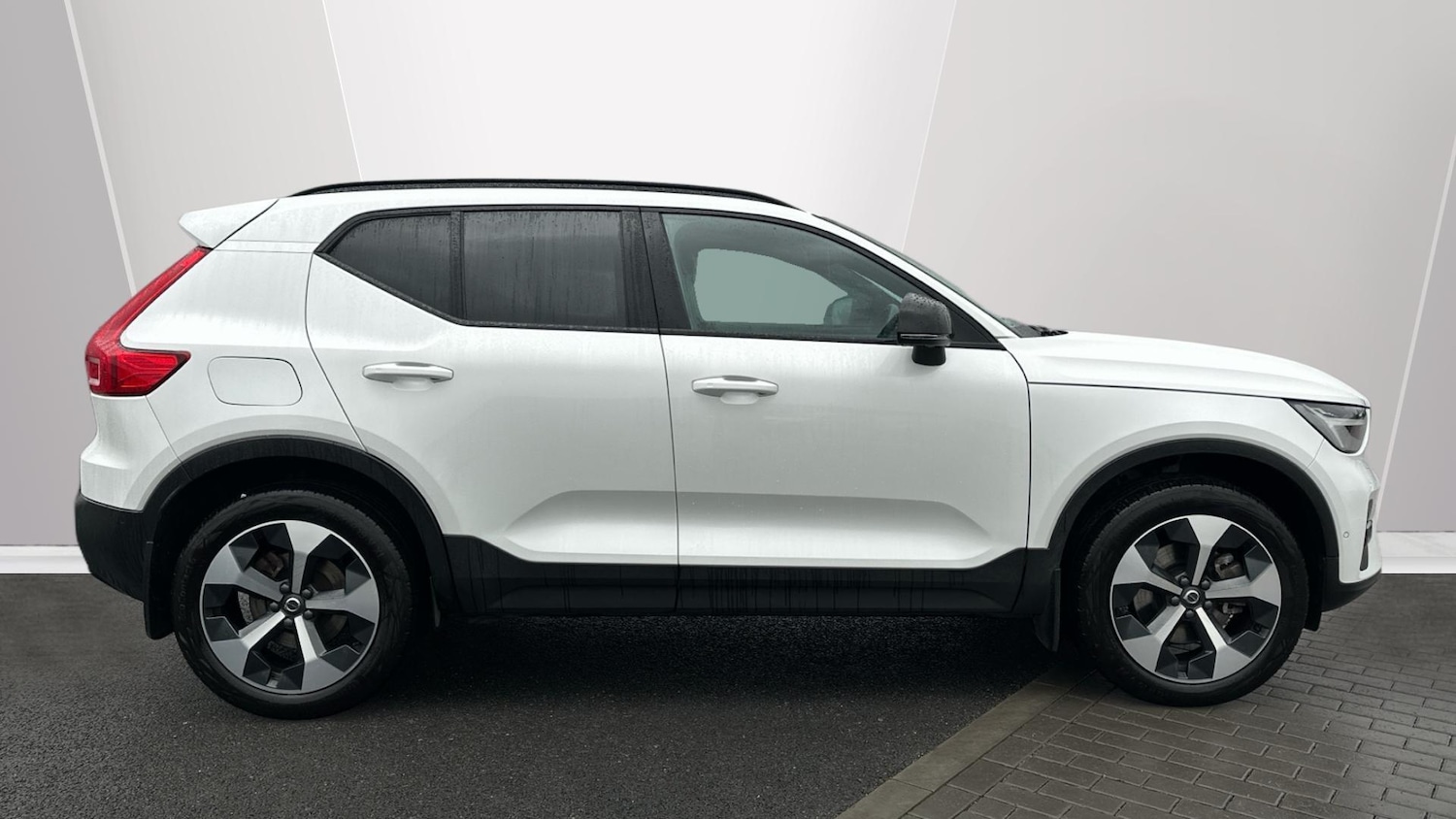Used Volvo XC40 for sale - 77550041: Photo 3