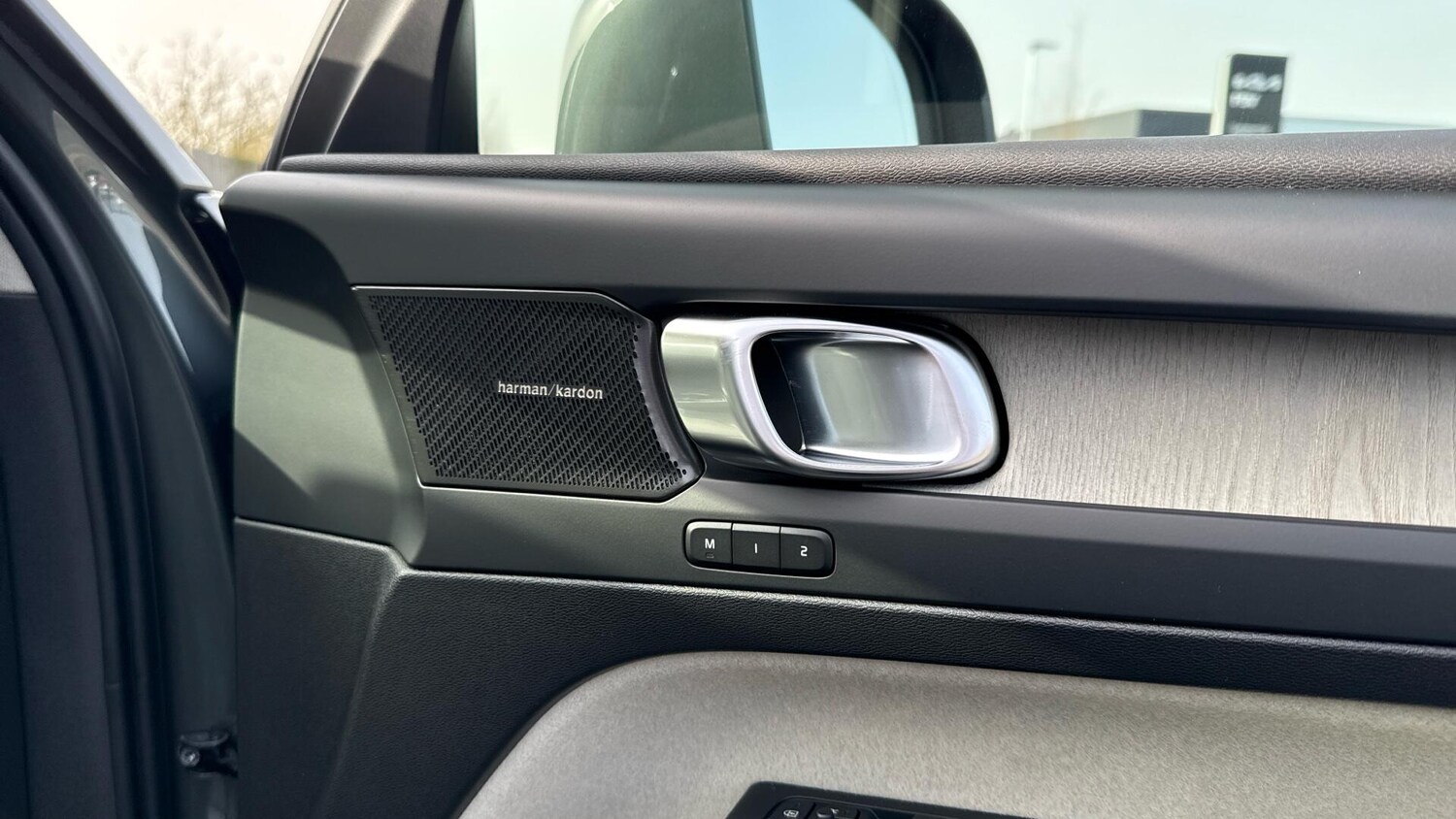 Used Volvo XC40 for sale - 77823842: Photo 32