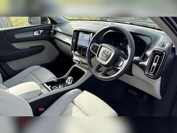 Used Volvo XC40 2026 for sale - 77823842: Photo