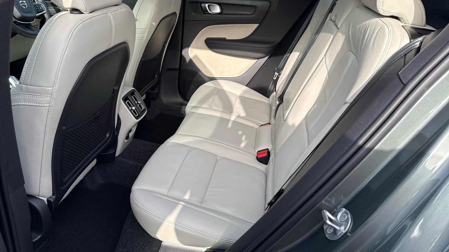 Used Volvo XC40 for sale - 77823842: Photo 6