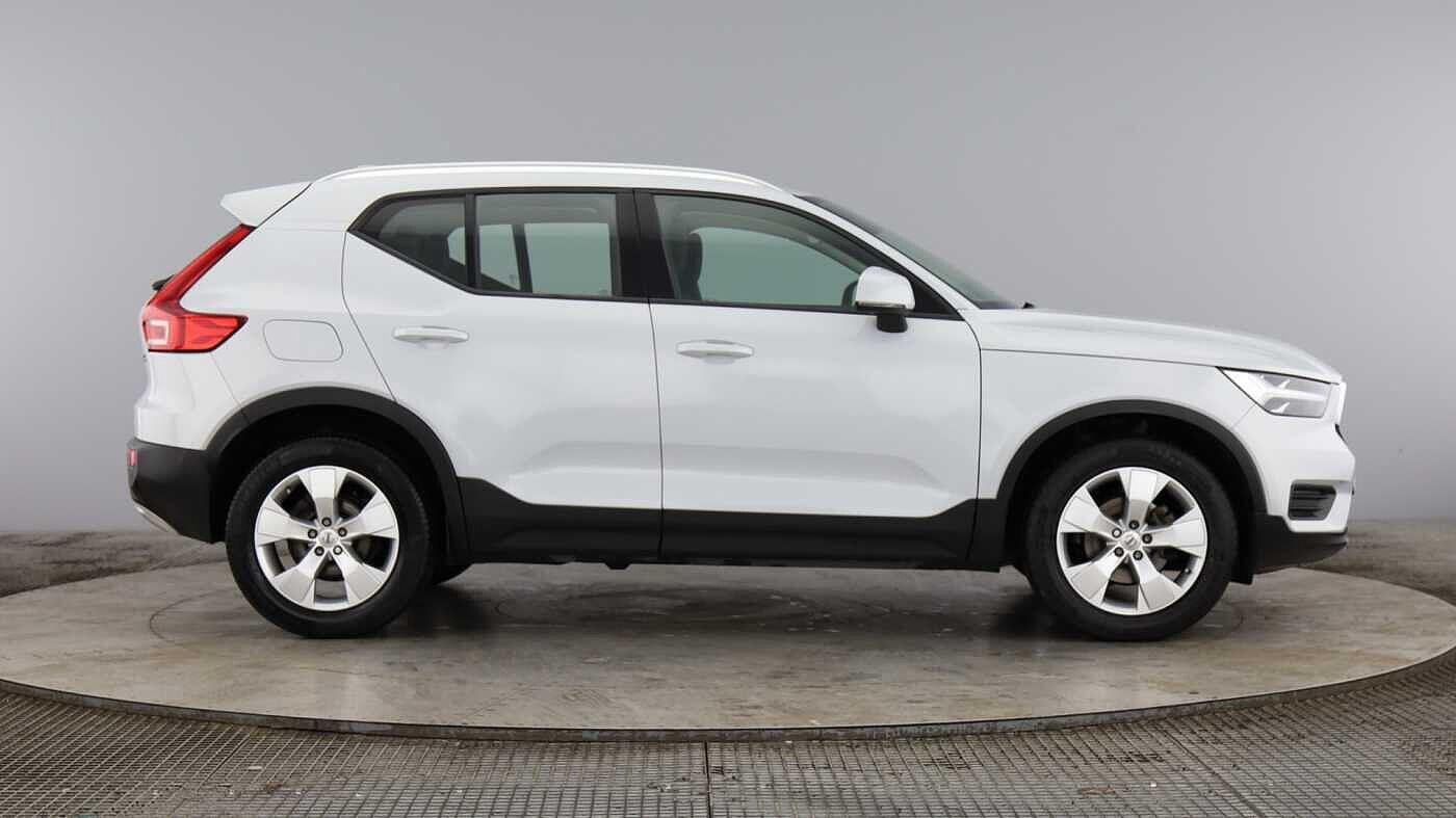 Used Volvo XC40 2021 for sale - 76424248: Photo 2