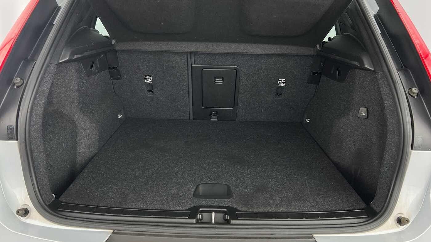 Used Volvo XC40 2021 for sale - 76424248: Photo 5