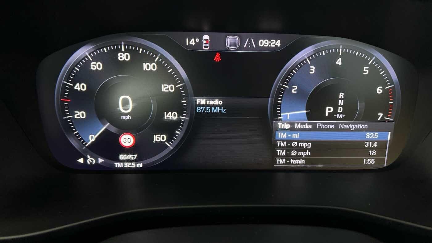 Used Volvo XC40 2021 for sale - 76824252: Photo 9