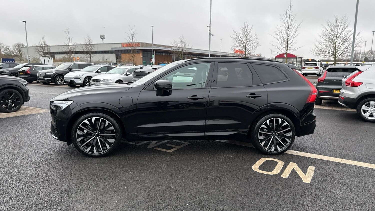 Used Volvo XC60 2025 for sale - 77672995: Photo 18