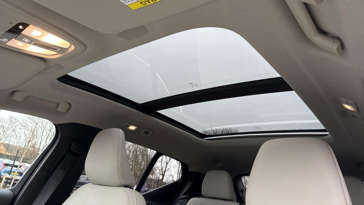 Used Volvo XC40 2025 for sale - 76772184: Photo 23