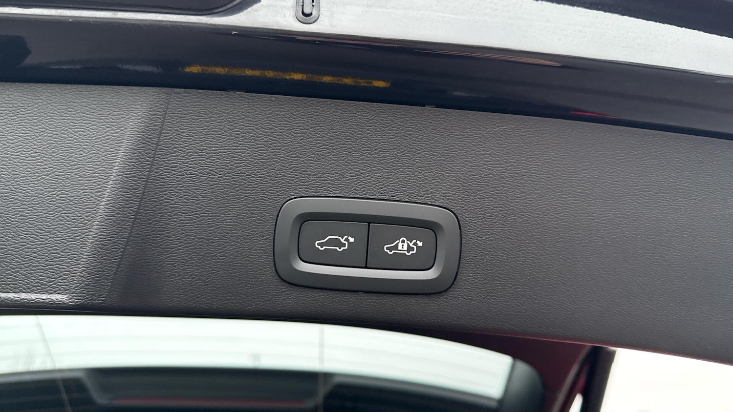 Used Volvo XC40 2025 for sale - 76772184: Photo 29