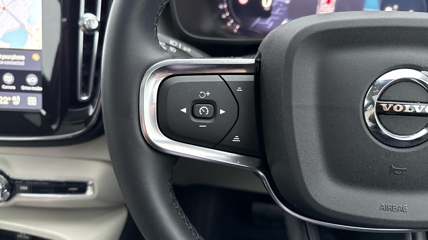 Used Volvo XC40 2025 for sale - 76772184: Photo 41