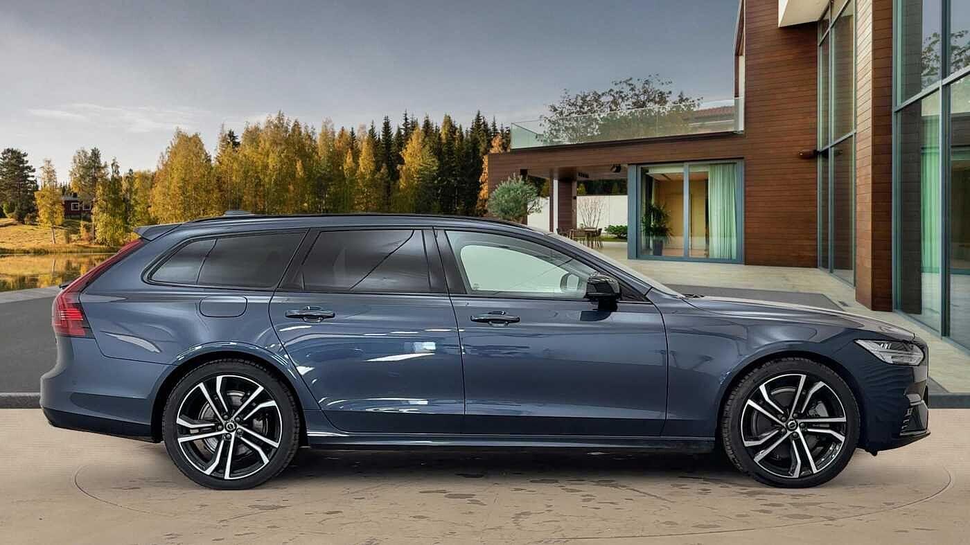 Used Volvo V90 2025 for sale - 76646186: Photo 2