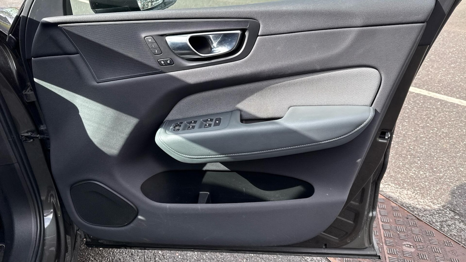 Used Volvo XC60 2020 for sale - 76612893: Photo 32