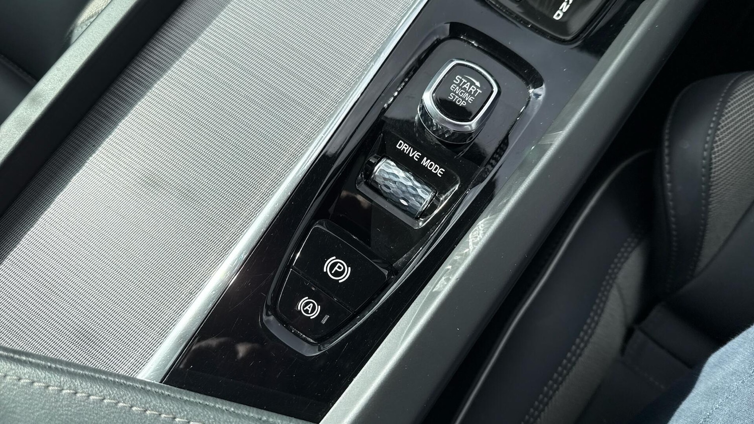 Used Volvo XC60 2020 for sale - 76612893: Photo 36