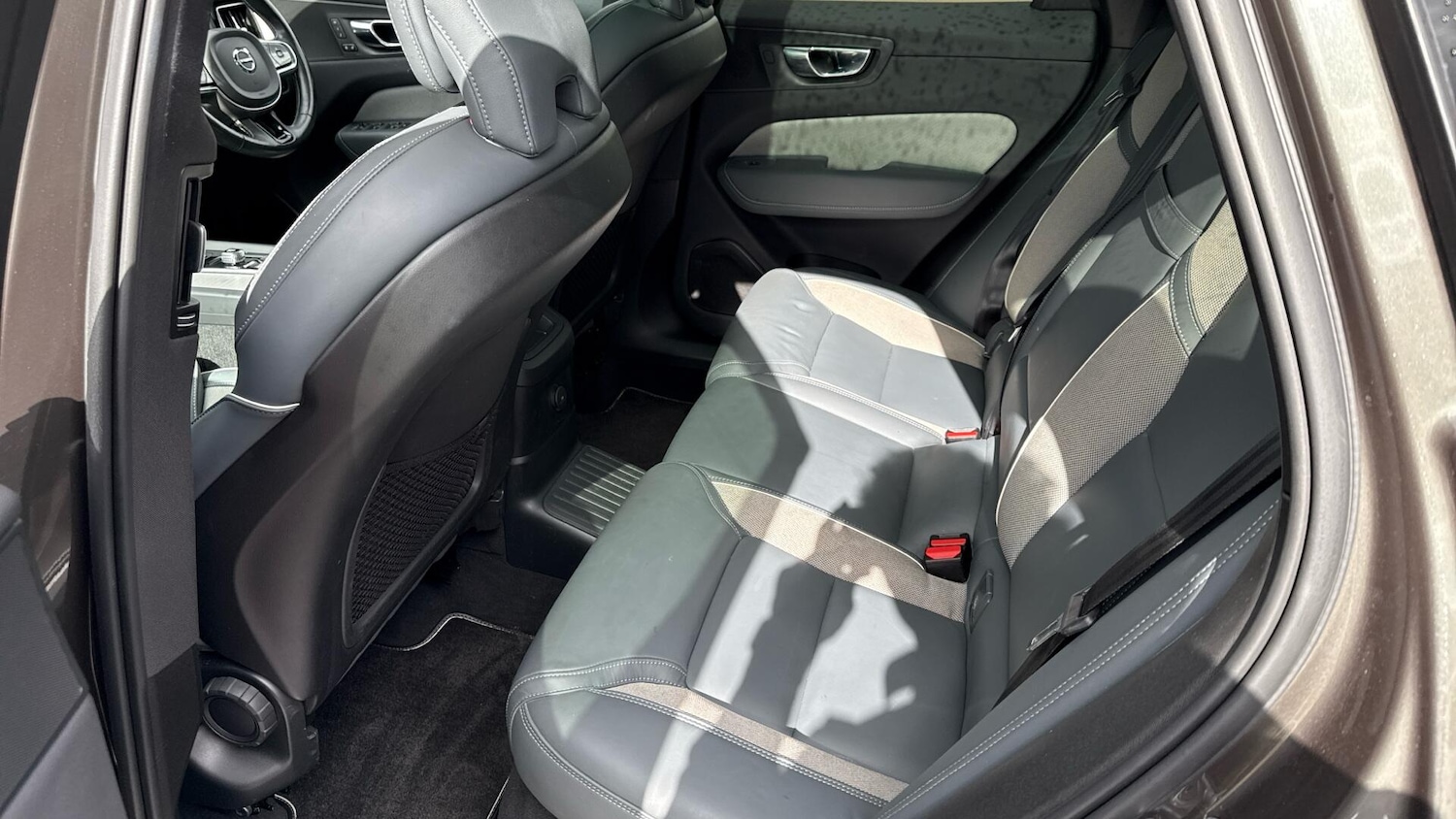 Used Volvo XC60 2020 for sale - 76612893: Photo 6