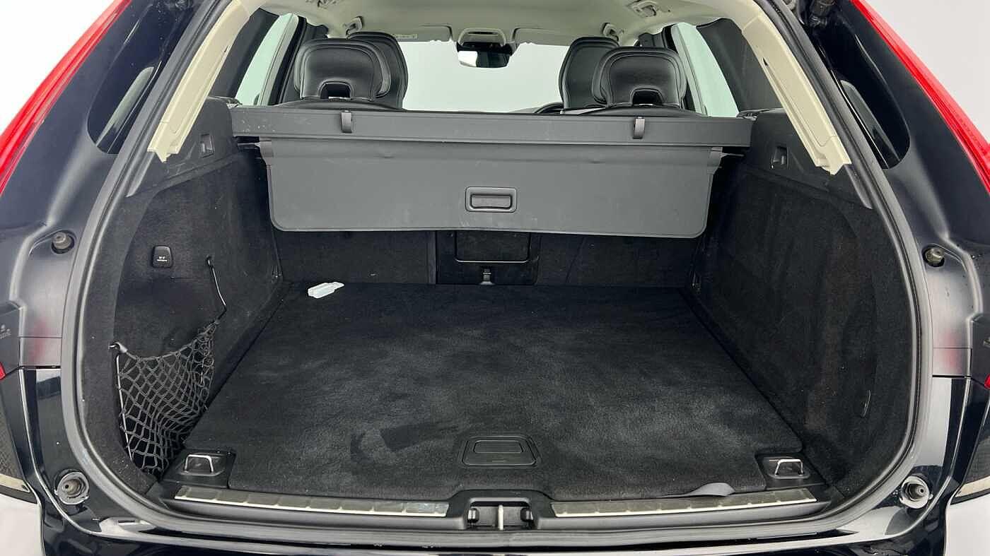 Used Volvo XC60 2020 for sale - 76700812: Photo 5