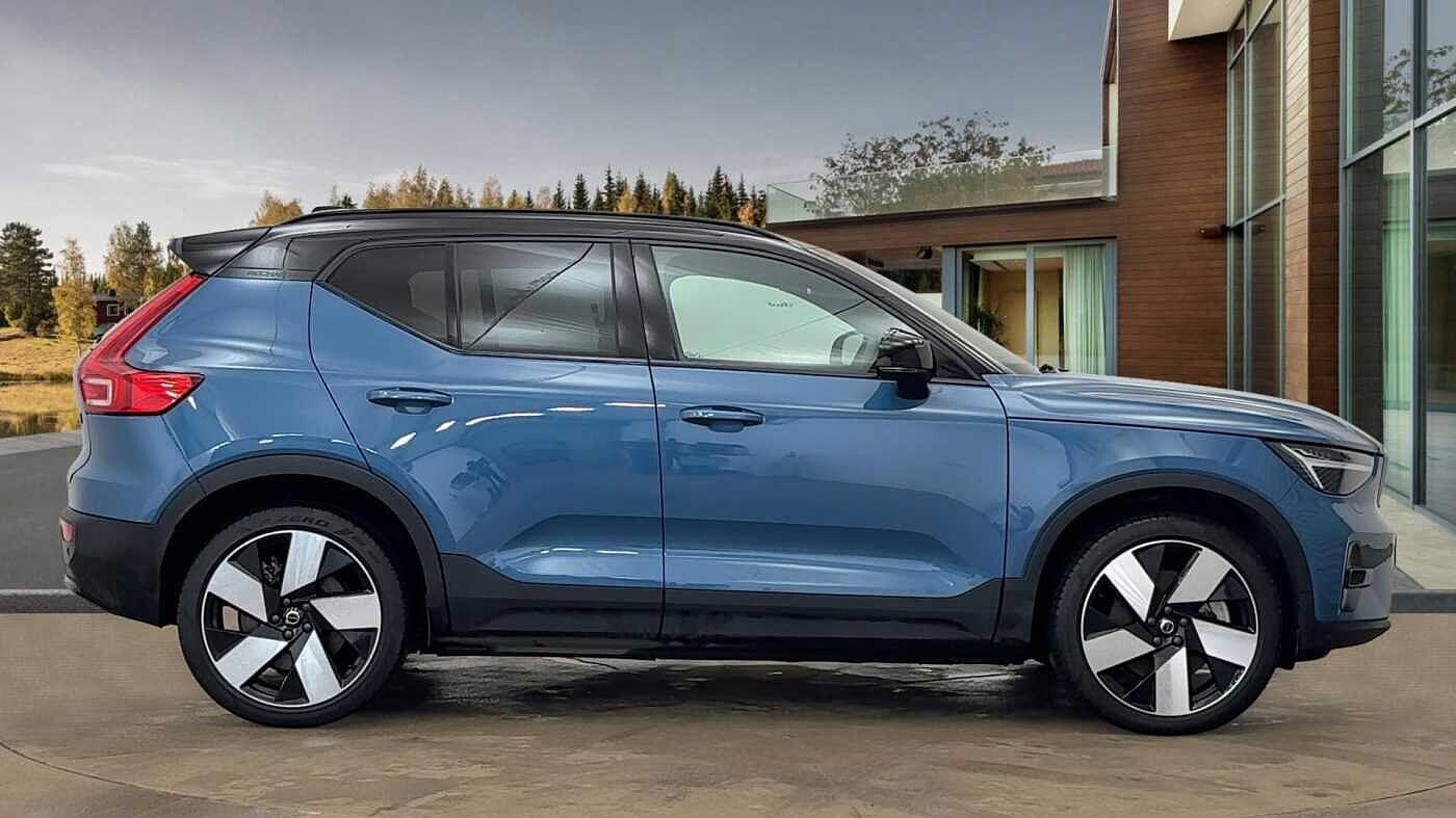 Used Volvo XC40 2022 for sale - 76585129: Photo 2