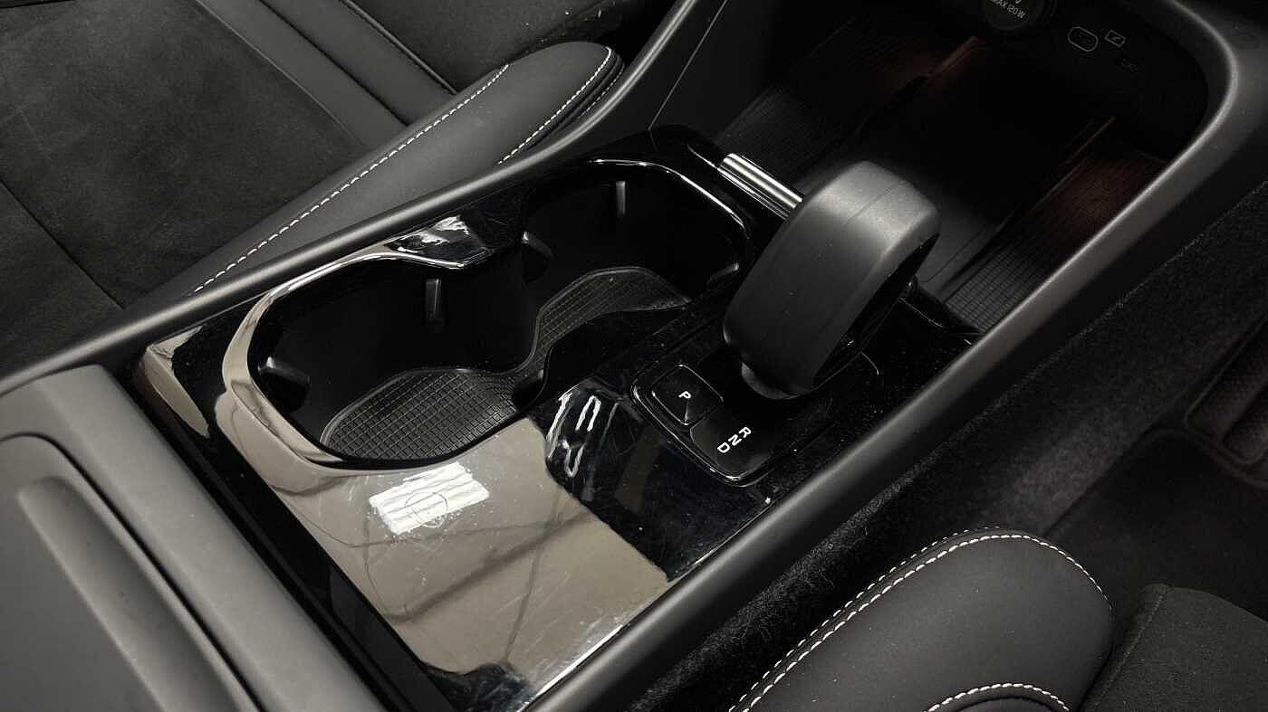 Used Volvo XC40 2022 for sale - 76585129: Photo 32