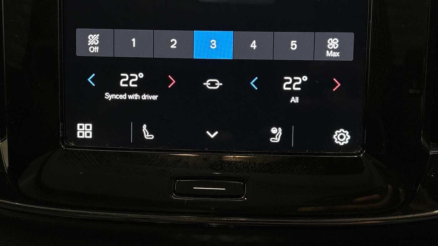 Used Volvo XC40 2022 for sale - 76585129: Photo 40