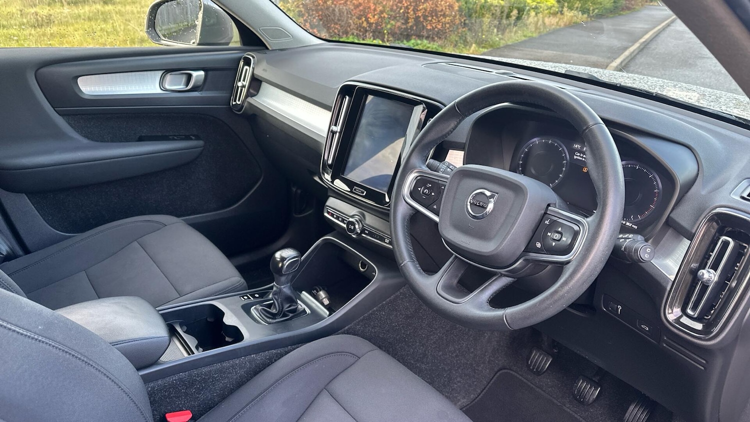 Used Volvo XC40 2020 for sale - 76336352: Photo 4