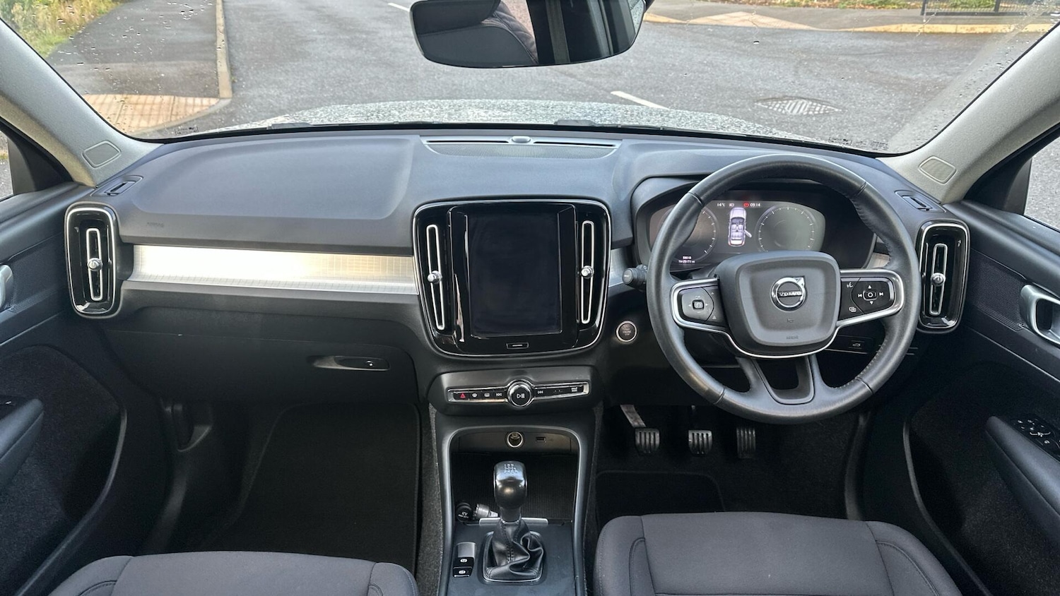 Used Volvo XC40 2020 for sale - 76336352: Photo 5