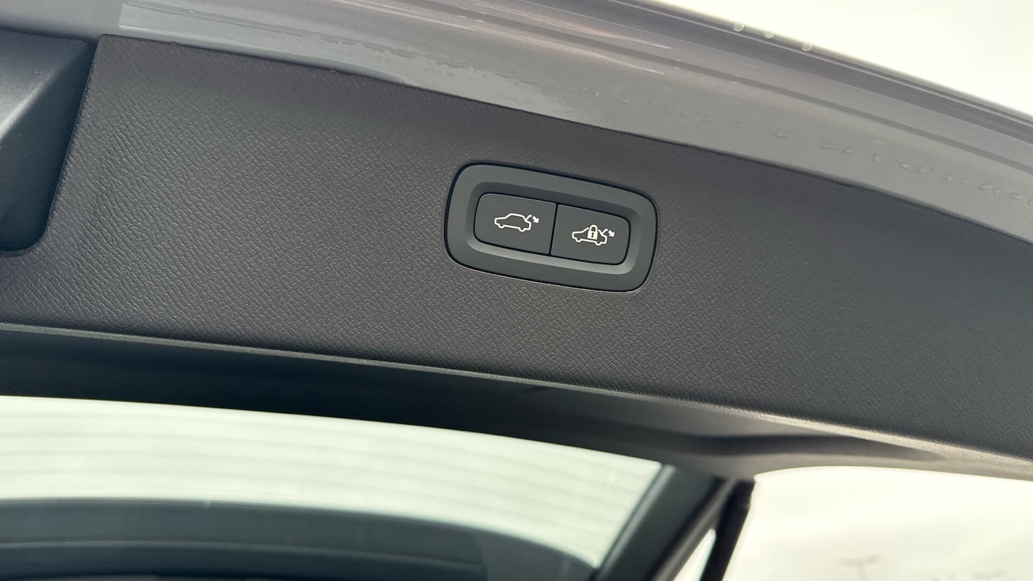 Used Volvo XC90 2025 for sale - 76999020: Photo 32